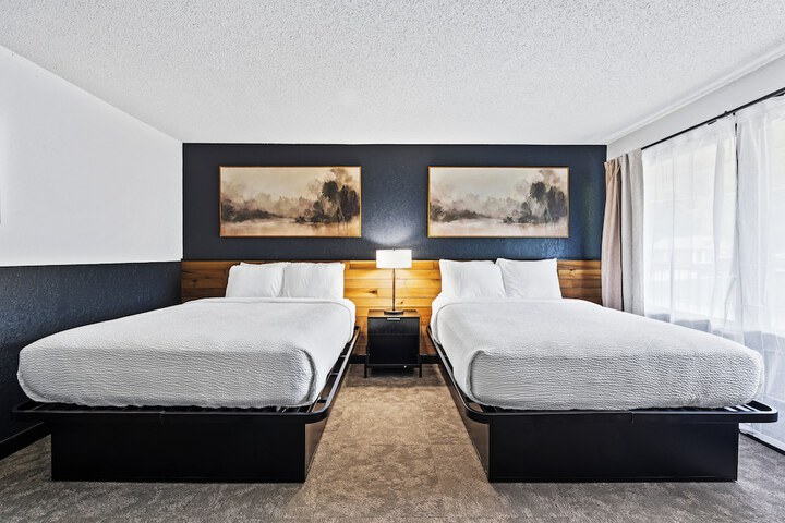 Tremont Lodge & Resort