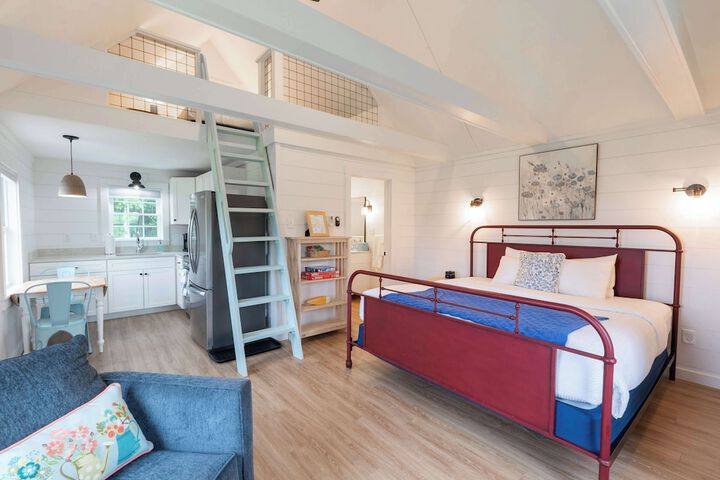 Room 47 of 199
