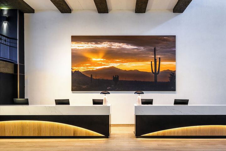 Hilton Phoenix Resort at the Peak
