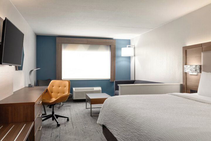 Holiday Inn Express Hotel & Suites Mesquite by IHG