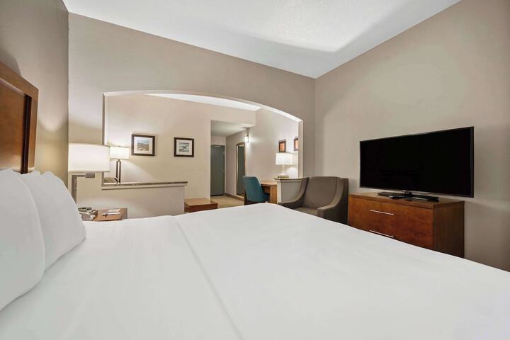 Room 29 of 34