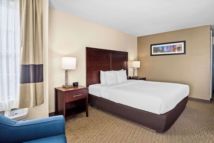 Room 20 of 43