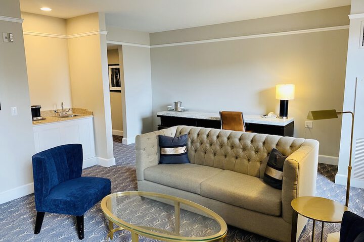 Hilton President Kansas City