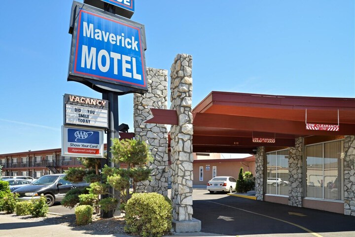 Hotel 6 of 55