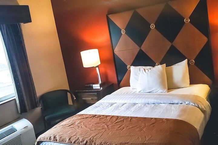 Room 32 of 57