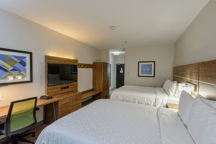 Room 14 of 35
