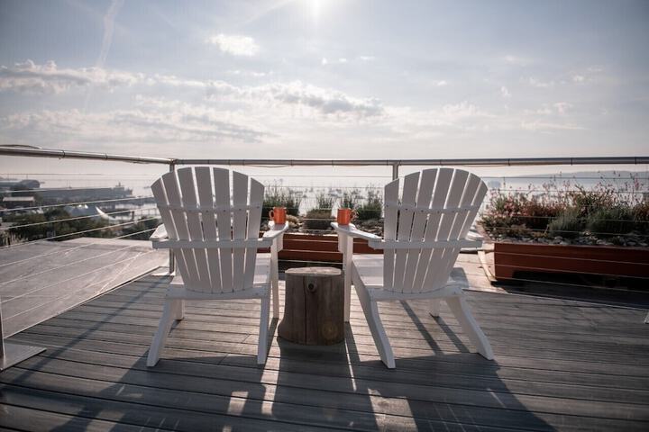 Sundeck 36 of 38