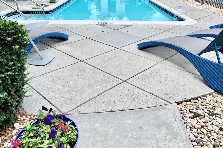 Pool 8 of 71