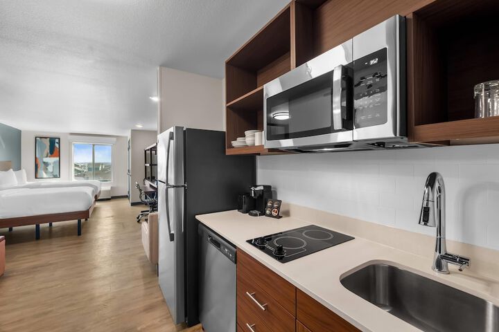 Everhome Suites Bastrop by Choice Hotels