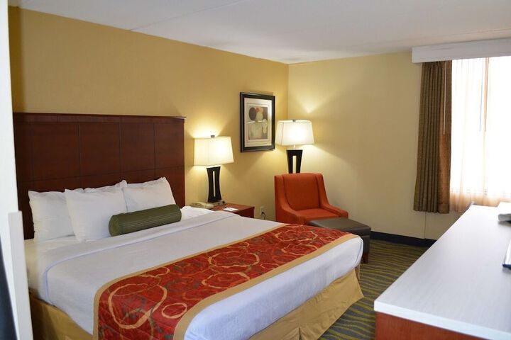 Room 12 of 20