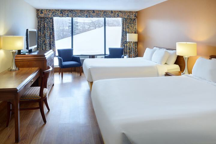 Greenwood Inn & Suites