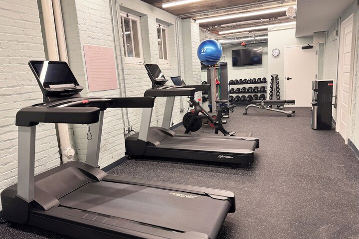 Health and Fitness 38 of 43