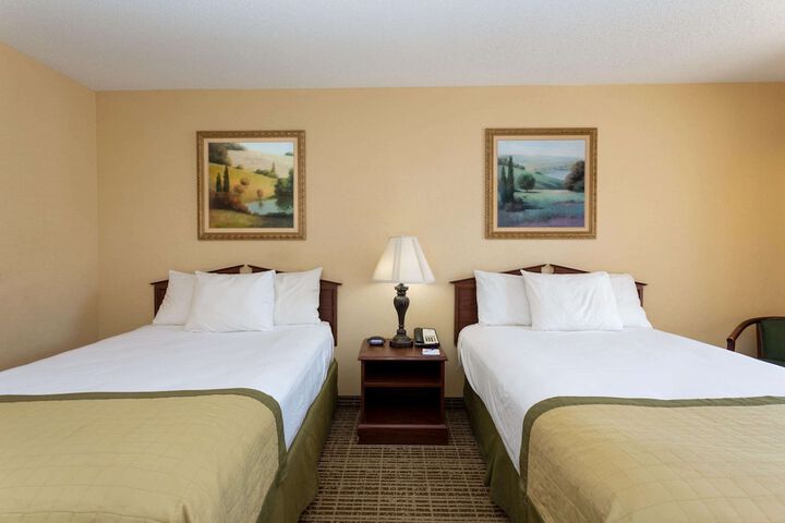 Room 7 of 26