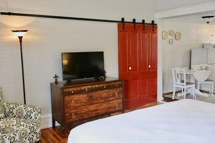 Bryn Oaks Bed and Breakfast