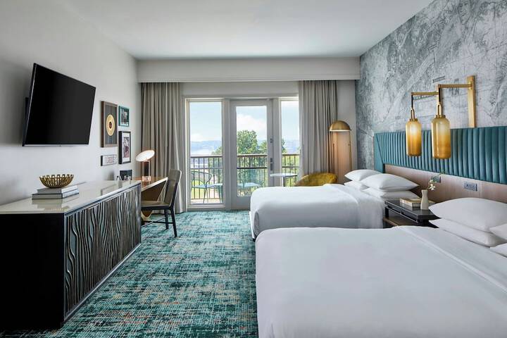 Renaissance Shoals Resort & Spa