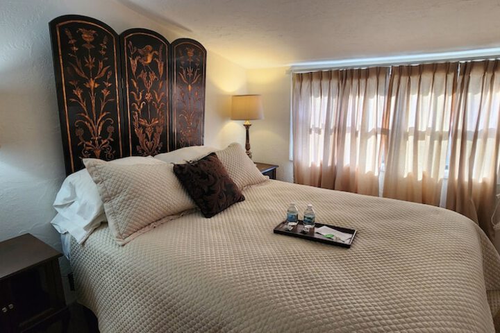 Room 95 of 104