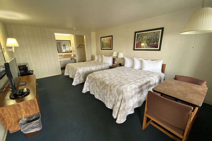 Room 20 of 33