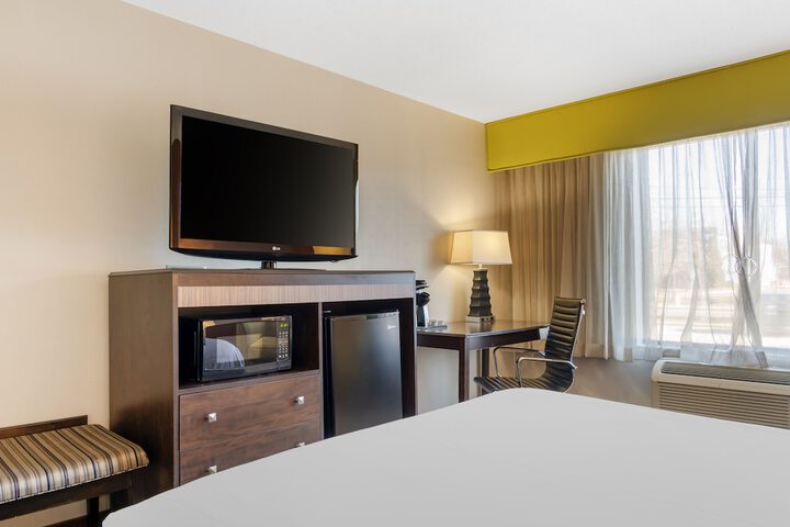 Room 12 of 30