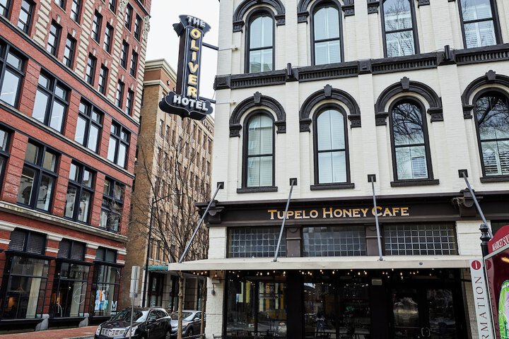 The Oliver Hotel