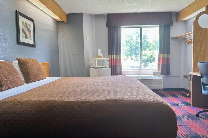 Classic Inn by Townhouse American Way Memphis I 240