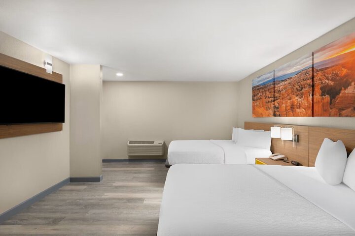 Days Inn by Wyndham Safford AZ