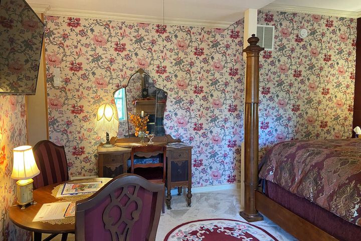 Room 60 of 74