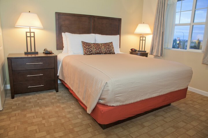 Room 22 of 32