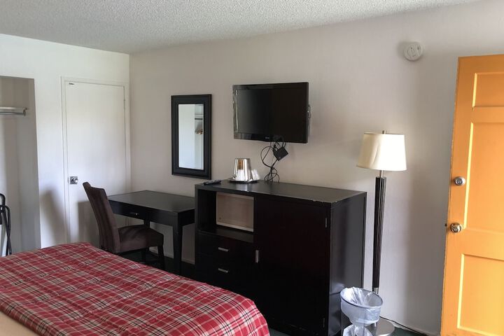 Room 34 of 41