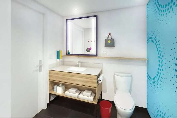Room 20 of 38