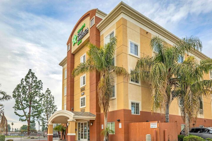 Hotel 2 of 33