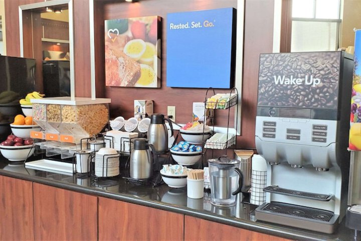 Breakfast/Coffee Service 47 of 48