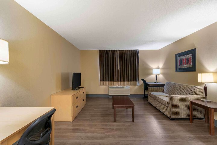 Extended Stay America Suites Newark Woodbridge