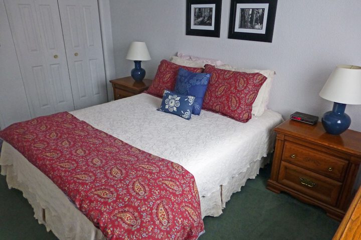 Room 11 of 27