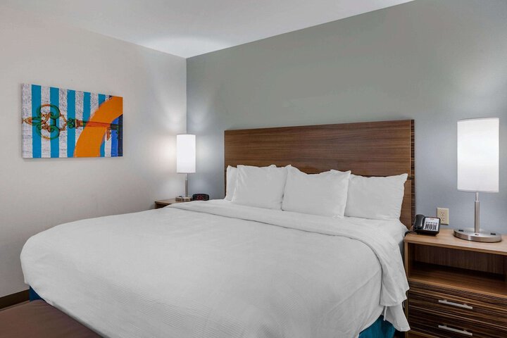 Room 42 of 66