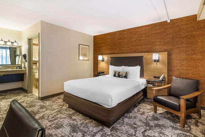Room 70 of 125
