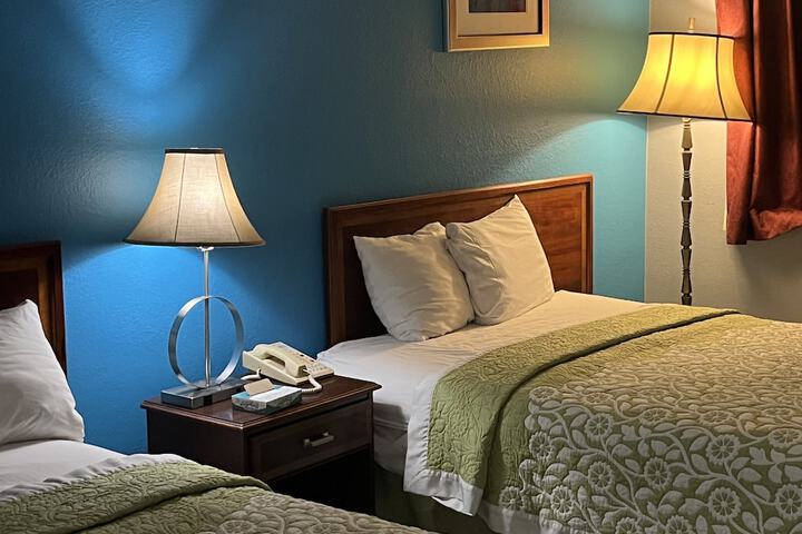 Rodeway Inn Whitehall