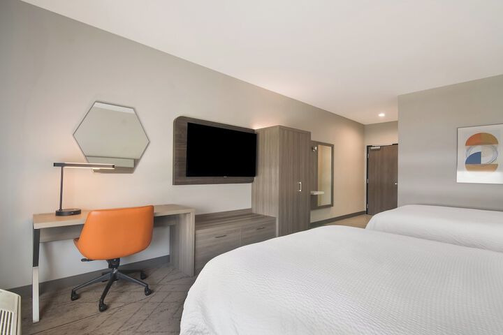 Holiday Inn Express & Suites Springdale Fayetteville Area by IHG