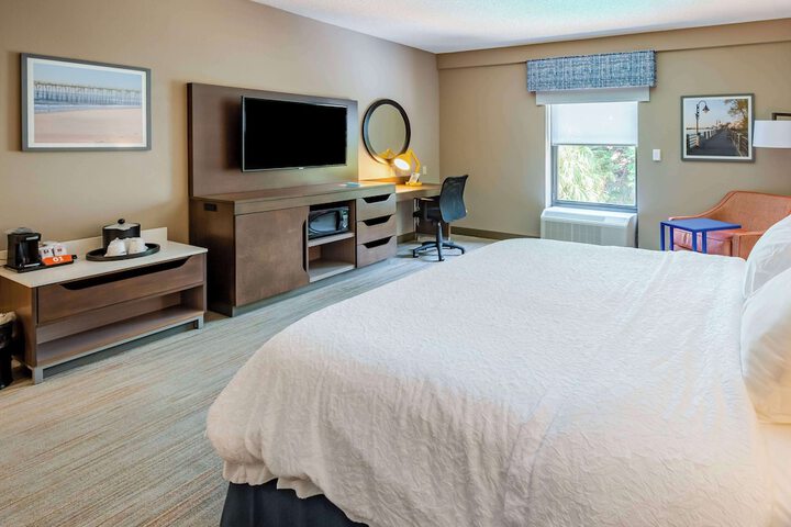 Room 32 of 55