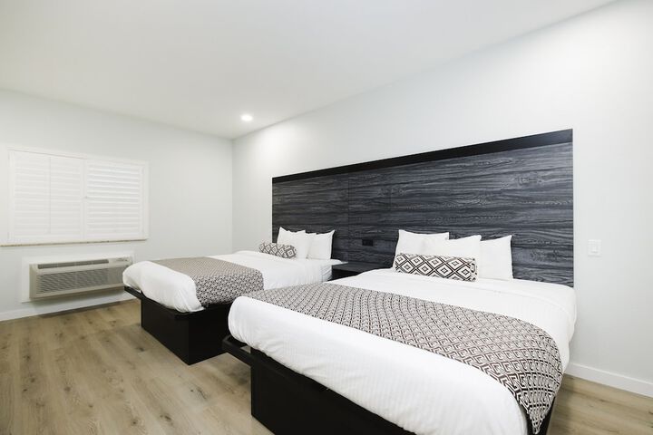 Sapphire Inn and Suites