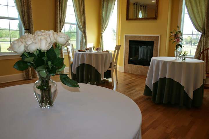 Dining 48 of 57