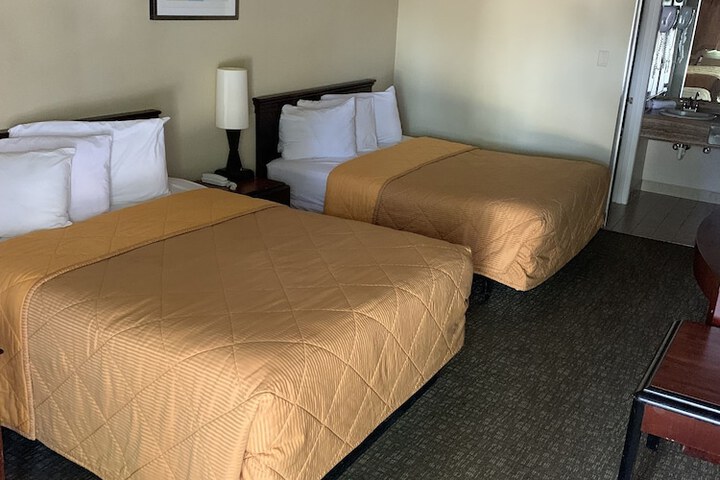 Room 10 of 71