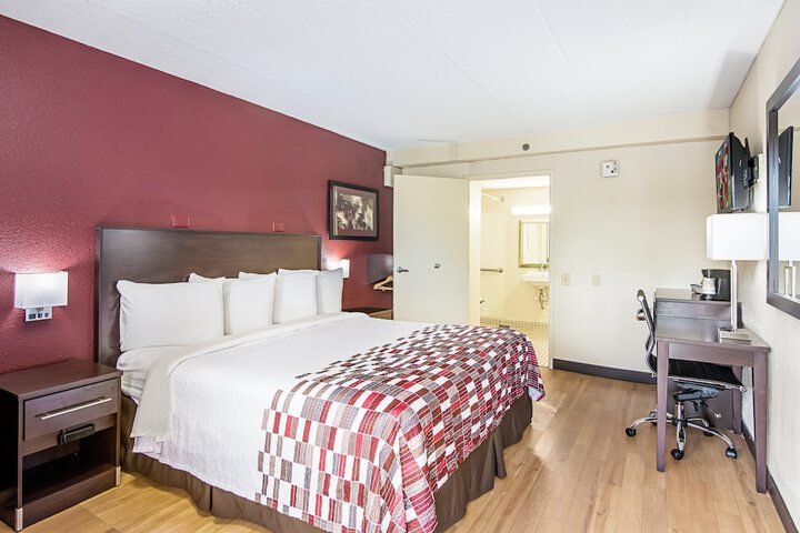Room 13 of 25