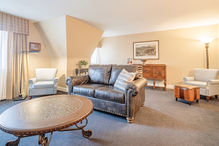 Room 42 of 187