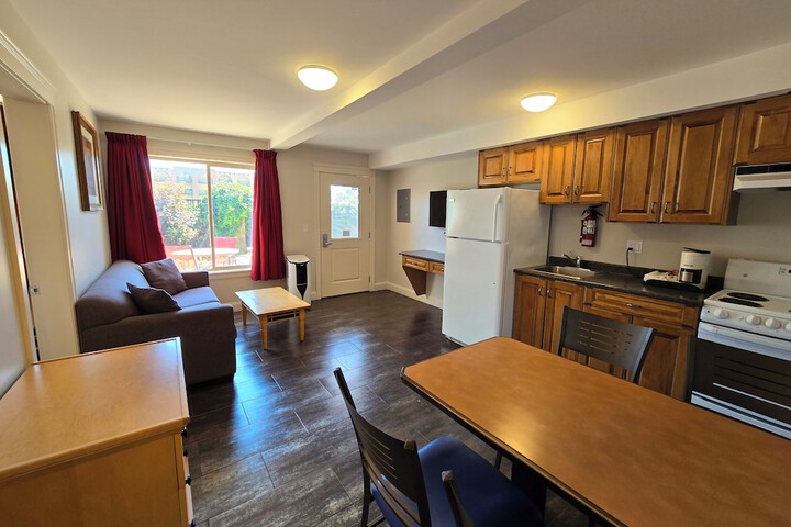 Sahara Courtyard Inn
