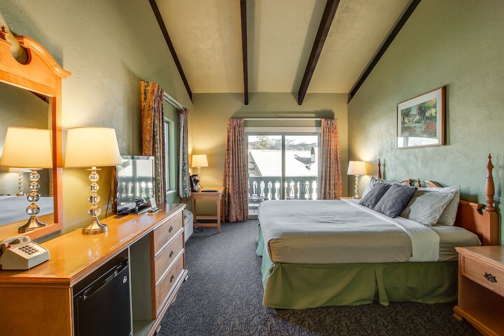 Room 52 of 72
