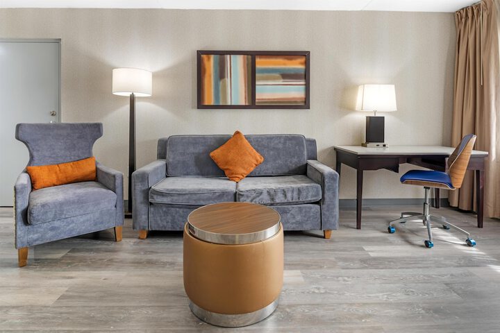Best Western Plus Miamisburg-Dayton Suites Banquets & Hotel