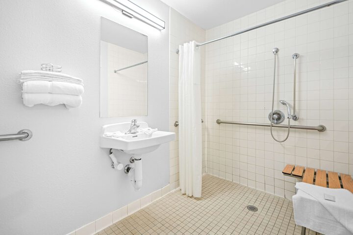 Room 20 of 27