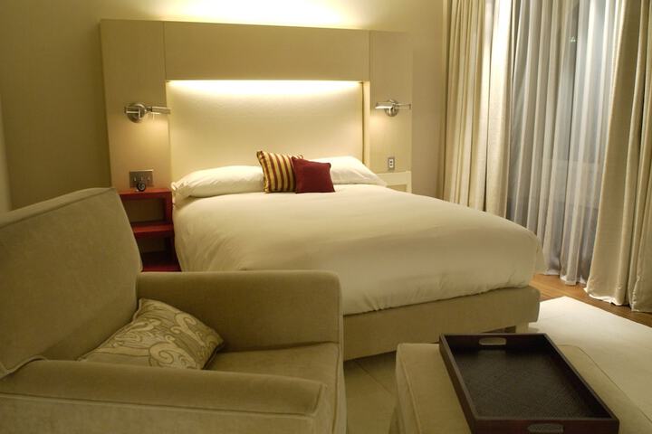 Room 93 of 149