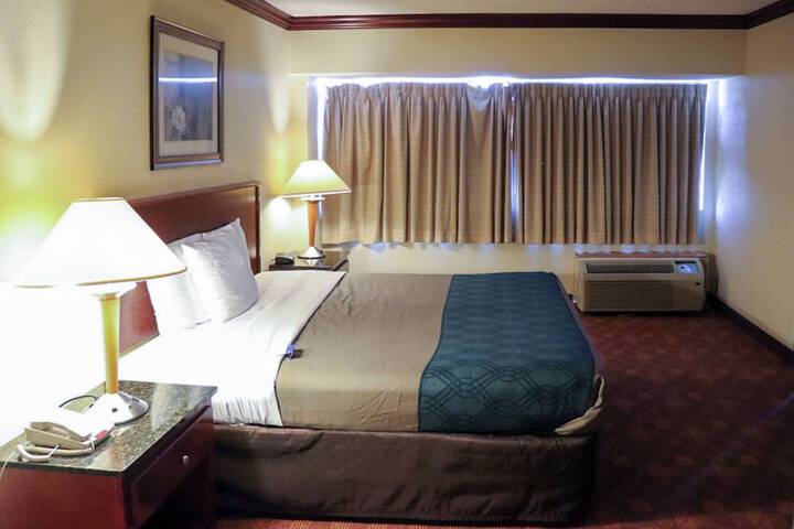 Room 11 of 40
