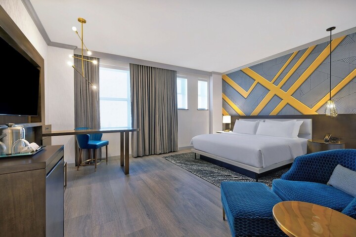 Room 20 of 38